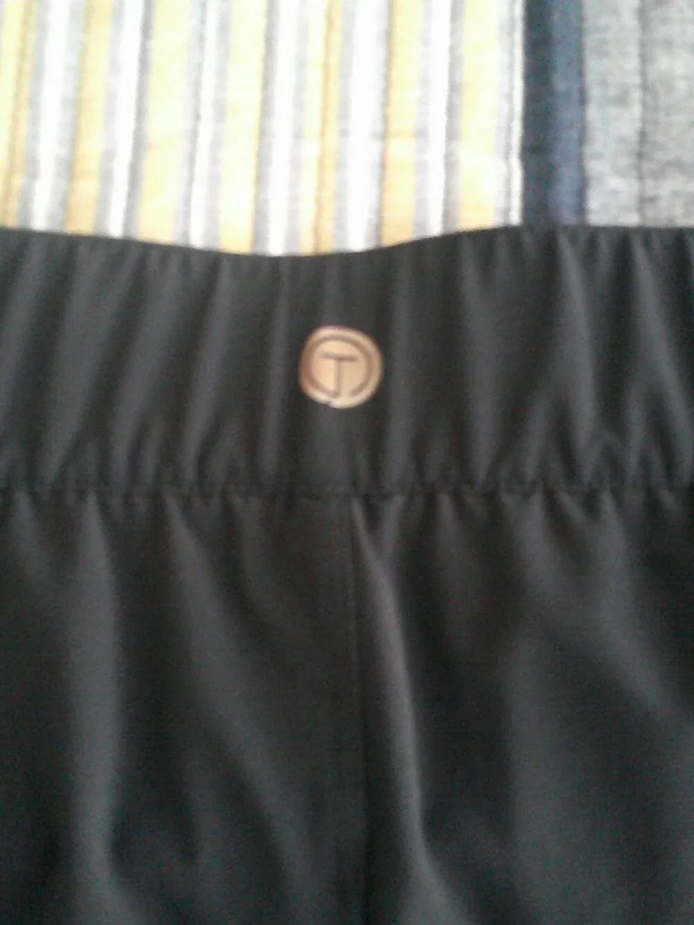 T By Talbots Black silky skort has front zippered pockets  Size XLP NWT